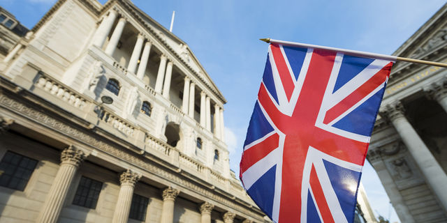 انگلینڈ بینک جی بی پی ٹریڈرز کو موقع دیتا ہے