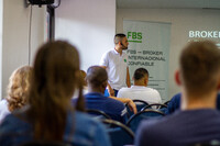 FBS seminar on trading and economic factors in Medellín